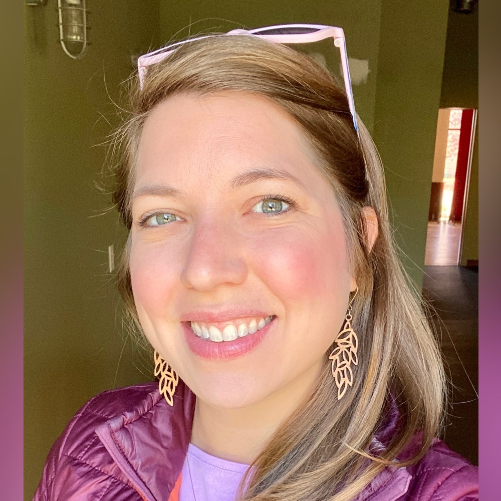 Meet your Posher, Liz